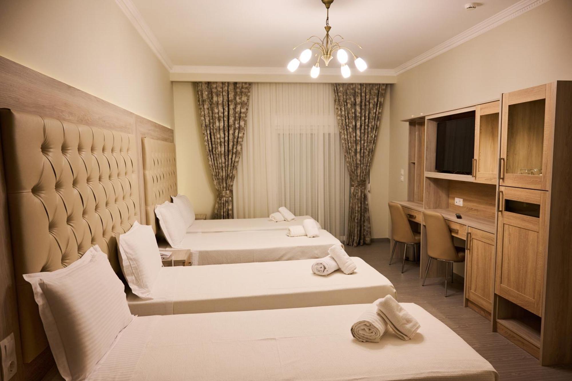 Famissi Suites 2 Калампака Экстерьер фото