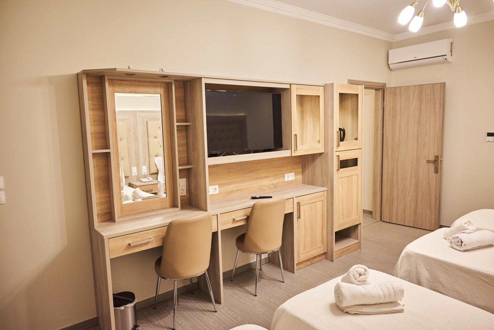 Famissi Suites 2 Калампака Экстерьер фото